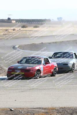 media/Nov-17-2024-CalClub SCCA (Sun) [[5252d9c58e]]/Group 4/Race (Off Ramp)/